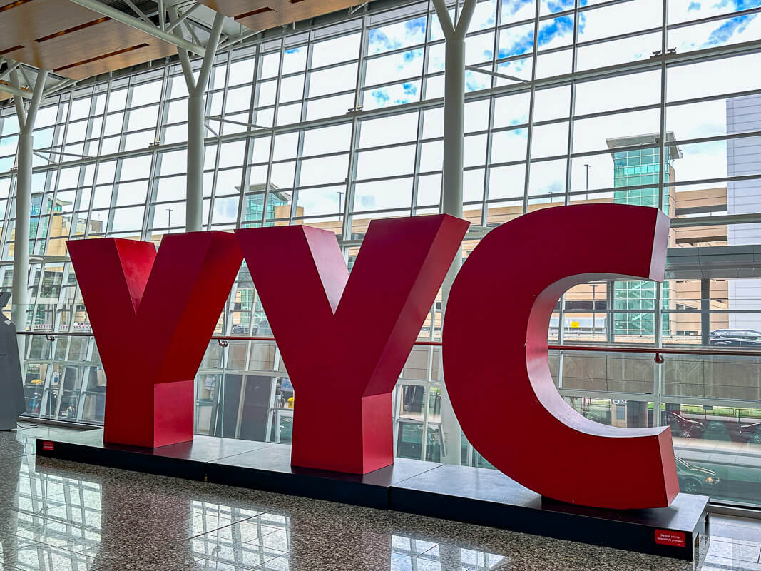 カルガリー空港のシンボル