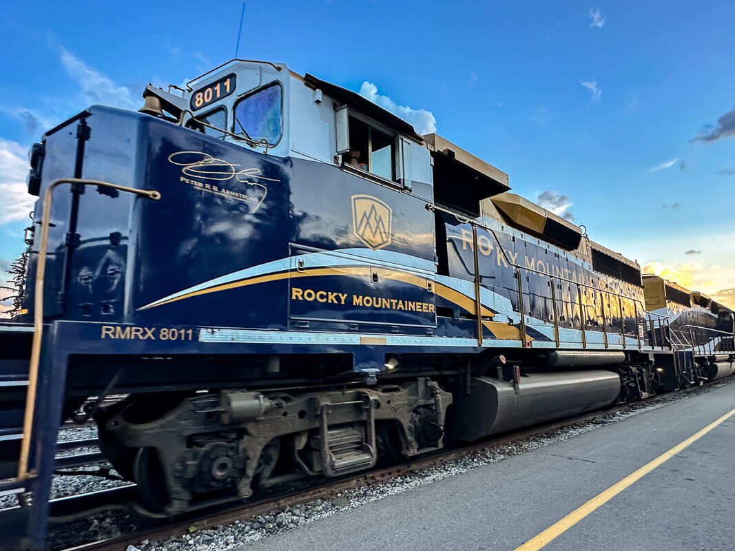 ロッキーマウンテニア号の機関車